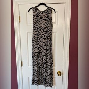 Women’s Sleeveless Maxi Dress Size S But is Very Stretchy and Would Fit Med